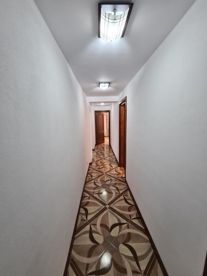 Casa Hera Кэлимэнешти Экстерьер фото