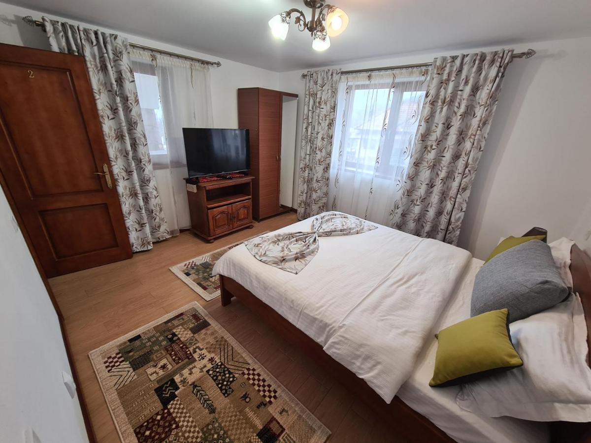 Casa Hera Кэлимэнешти Экстерьер фото