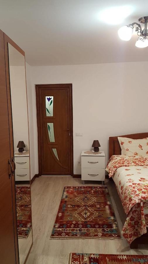 Casa Hera Кэлимэнешти Экстерьер фото
