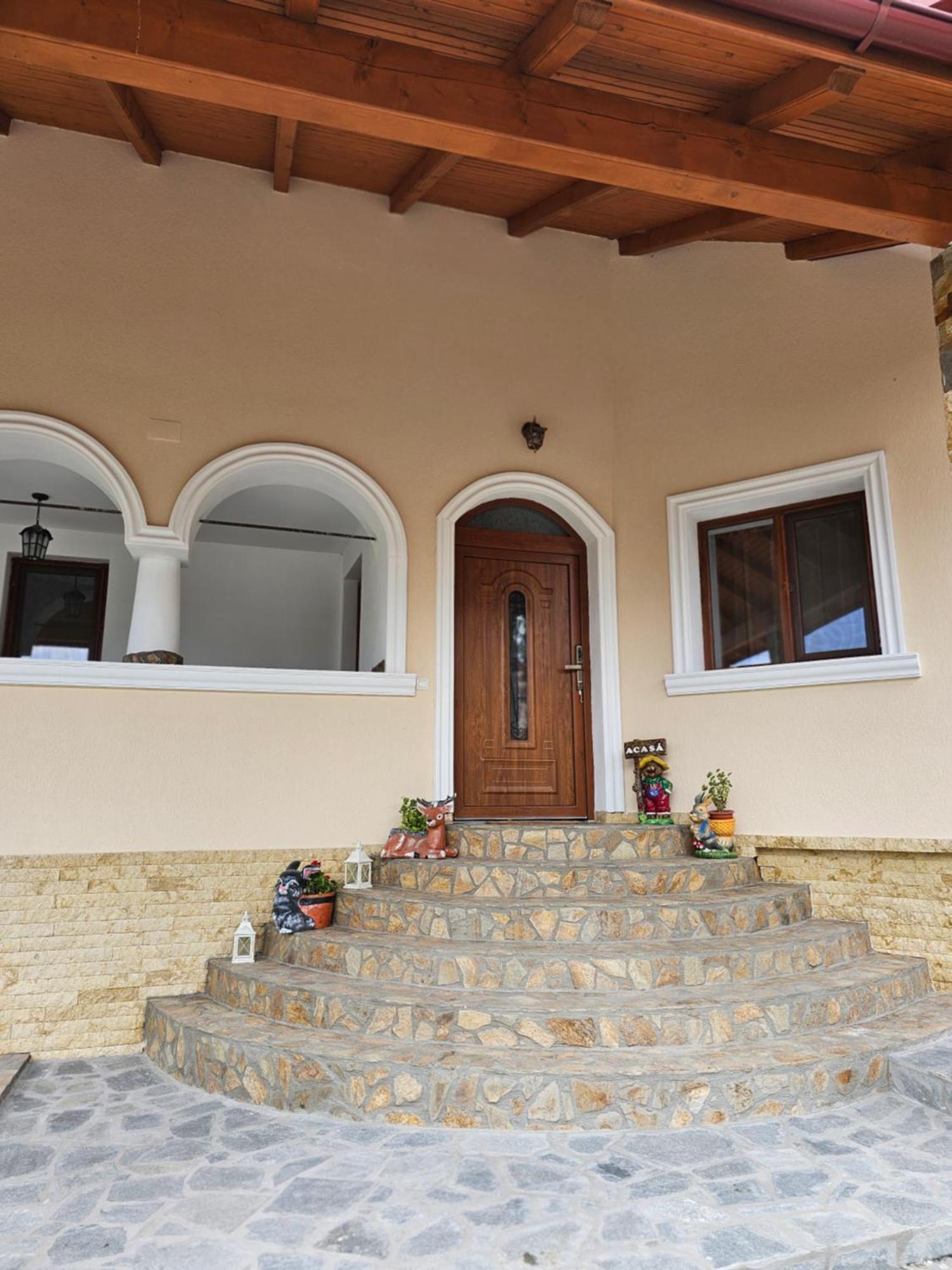 Casa Hera Кэлимэнешти Экстерьер фото