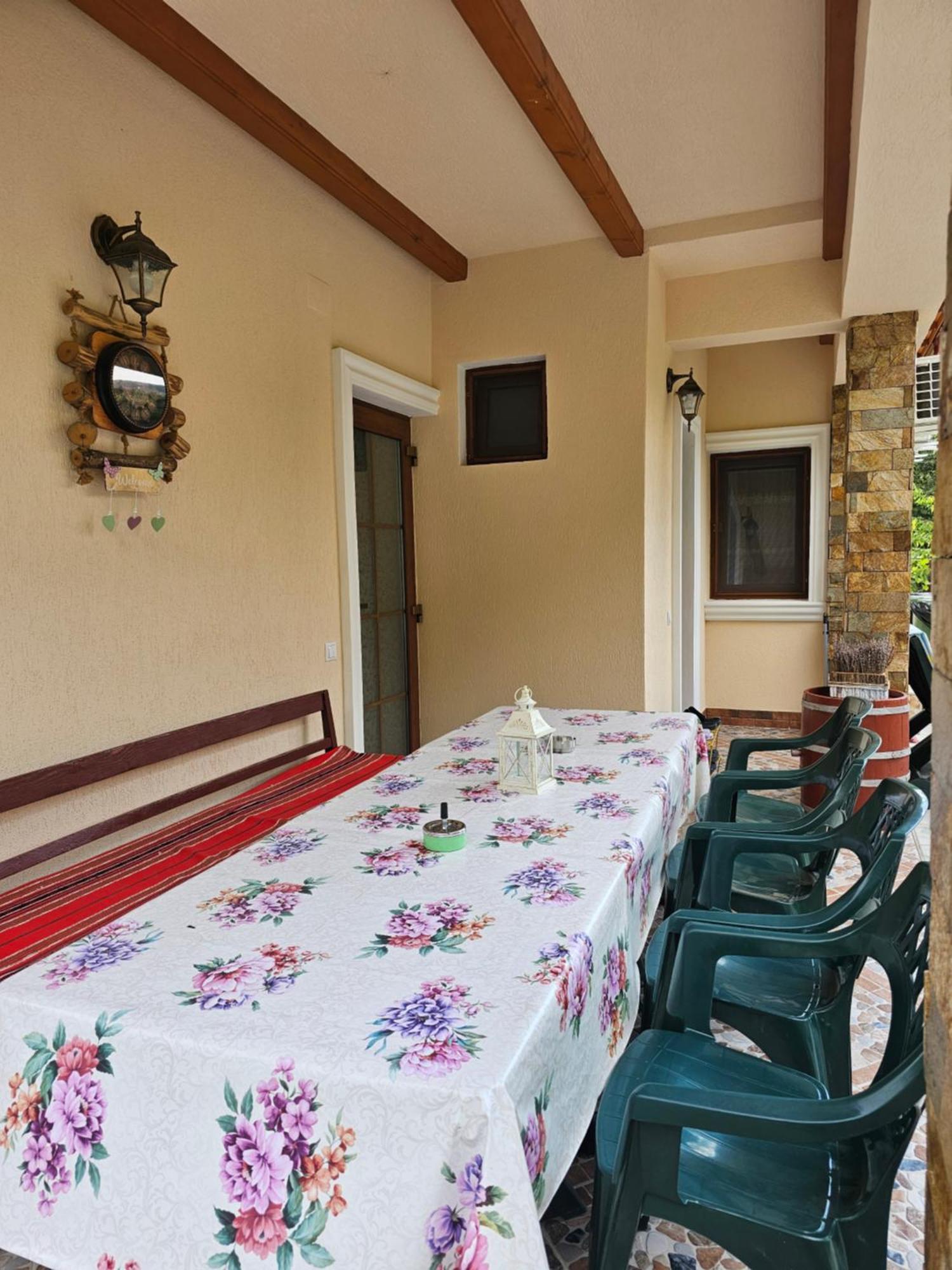 Casa Hera Кэлимэнешти Экстерьер фото