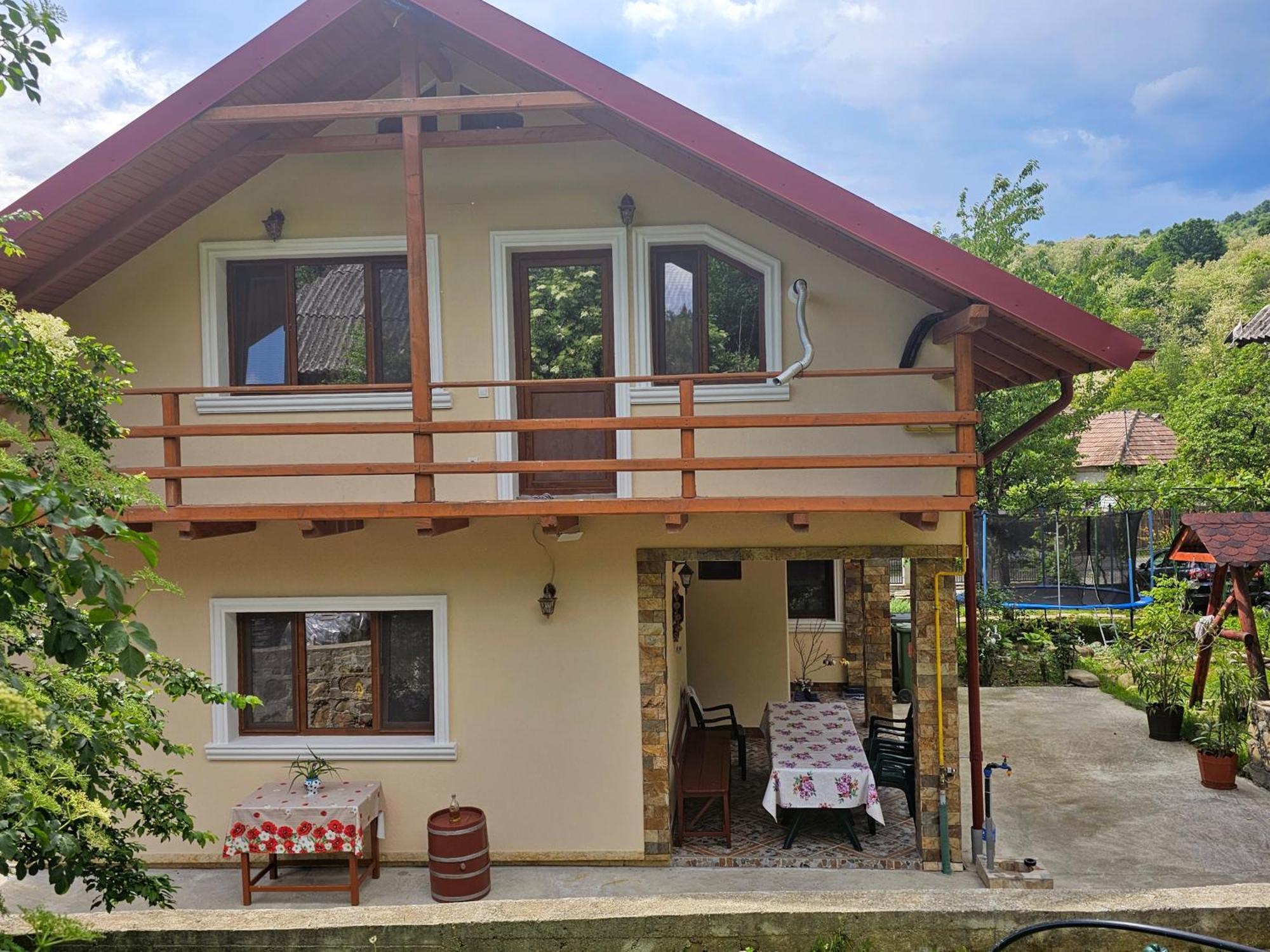 Casa Hera Кэлимэнешти Экстерьер фото